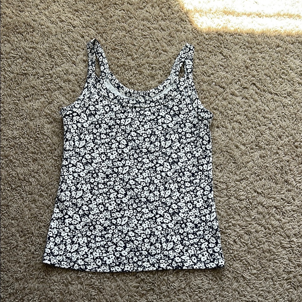 Old Navy Black and White Sleeveless Camisole